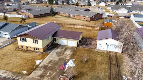 View/Area - 406 Meadow Ln, Mott, ND 58646 photo 3 of 11