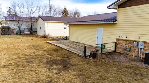 Exterior - 406 Meadow Ln, Mott, ND 58646 photo 5 of 5