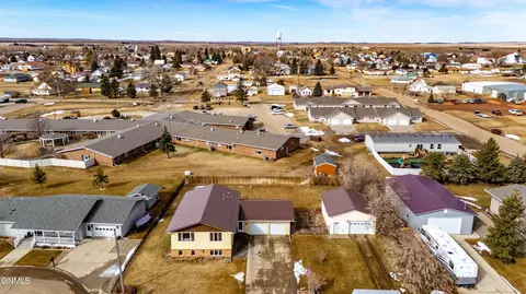 View/Area - 406 Meadow Ln, Mott, ND 58646 photo 7 of 11