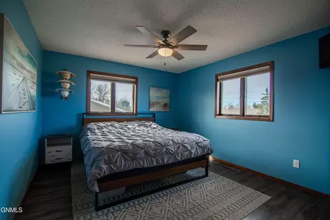 Bedroom - 406 Meadow Ln, Mott, ND 58646 photo 1 of 6