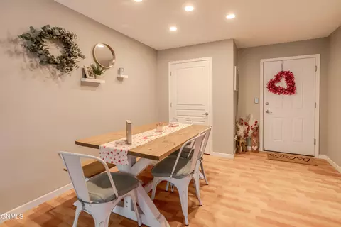 Dining - 4500 Sundancer Loop SE, Mandan, ND 58554 photo 1 of 2