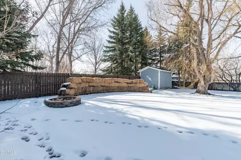 Exterior - 21 Eckleson Rd, Lincoln, ND 58504 photo 5 of 5