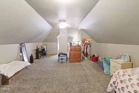 Bedroom - 1019 7th Ave W, Williston, ND 58801 photo 4 of 4