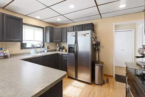 Kitchen - 1019 7th Ave W, Williston, ND 58801 photo 3 of 3