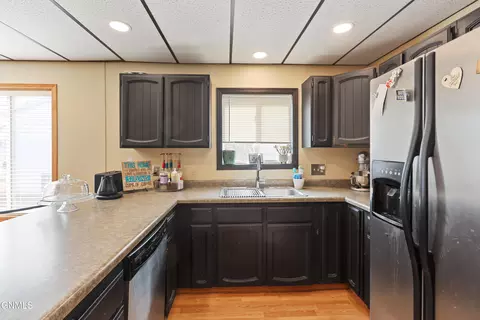 Kitchen - 1019 7th Ave W, Williston, ND 58801 photo 2 of 3