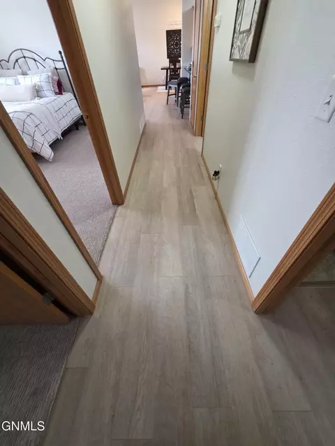2120 Sundancer Loop SE, Mandan, ND 58554 photo 24