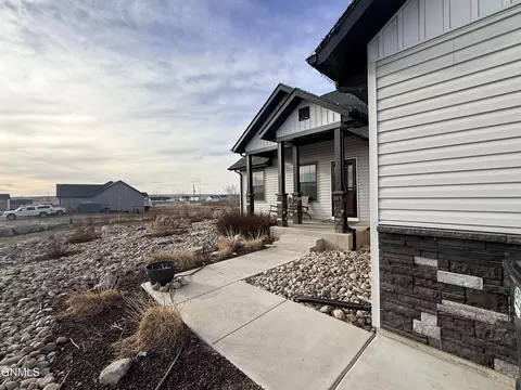 13351 Yellowstone Meadow St, Williston, ND 58801 photo 5