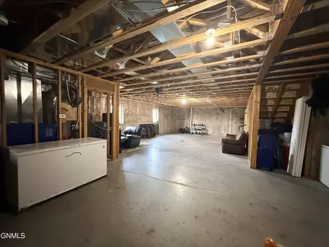13351 Yellowstone Meadow St, Williston, ND 58801 photo 35
