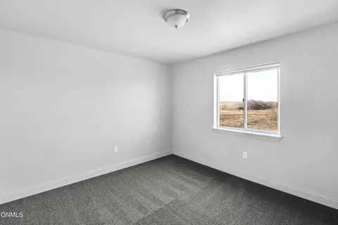 Bedroom - 5809 Victoria Ave, Williston, ND 58801 photo 3 of 6