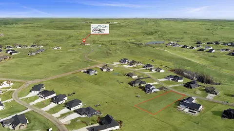3215 Link Dr, Bismarck, ND 58503