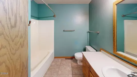 Bath - 138 Calgary Ave, Bismarck, ND 58503 photo 2 of 2