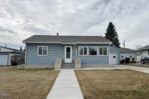 611 9th Ave W, Williston, ND 58801