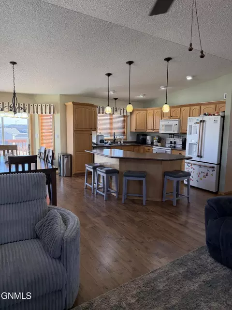 4407 Chamberlain Dr, Bismarck, ND 58503 photo 29