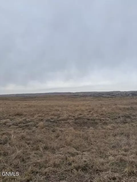 3 Terrier Ln, Mandan, ND 58554