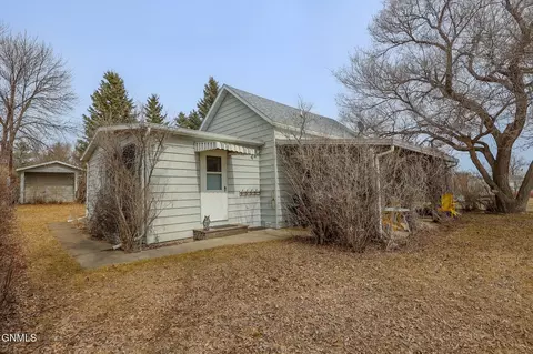 Exterior - 272 273 Blacktail Dr, Williston, ND 58801 photo 17 of 17