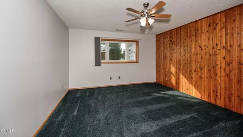 Bedroom - 6940 Horseshoe Bnd, Bismarck, ND 58503 photo 7 of 9