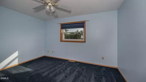 Bedroom - 6940 Horseshoe Bnd, Bismarck, ND 58503 photo 5 of 9