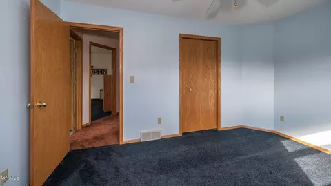 Bedroom - 6940 Horseshoe Bnd, Bismarck, ND 58503 photo 6 of 9