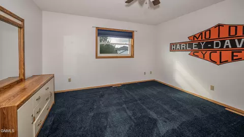 Bedroom - 6940 Horseshoe Bnd, Bismarck, ND 58503 photo 1 of 9