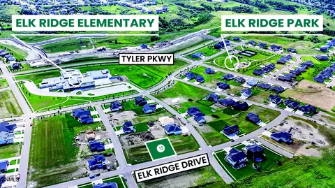4511 Elk Ridge Dr, Bismarck, ND 58503