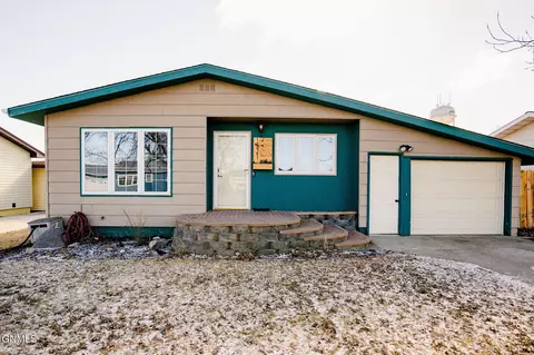 1521 5th Ave SW, Jamestown, ND 58401