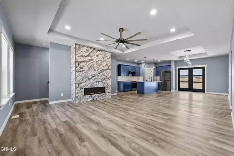 Living - 5485 Nicholas Ave NW, Williston, ND 58801 photo 2 of 6