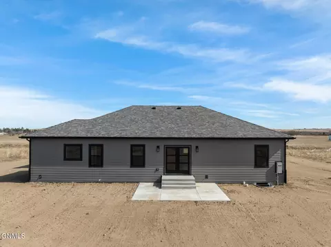 Exterior - 5485 Nicholas Ave NW, Williston, ND 58801 photo 5 of 6