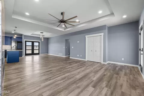 Living - 5485 Nicholas Ave NW, Williston, ND 58801 photo 3 of 6