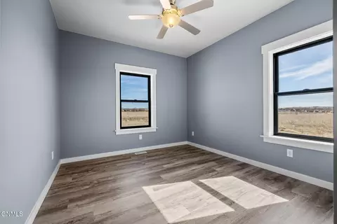 Bedroom - 5485 Nicholas Ave NW, Williston, ND 58801 photo 2 of 4