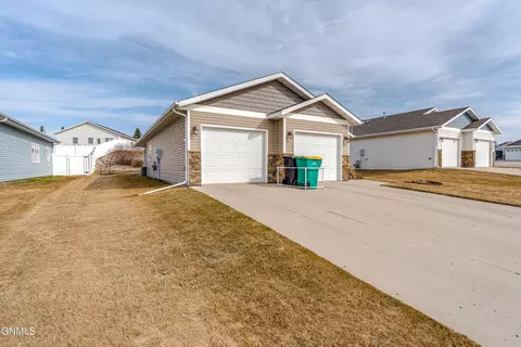 Exterior - 342 Lorrain Dr, Bismarck, ND 58503 photo 3 of 11