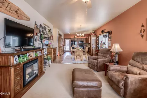 Living - 342 Lorrain Dr, Bismarck, ND 58503 photo 2 of 4