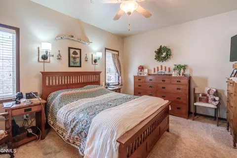 Bedroom - 342 Lorrain Dr, Bismarck, ND 58503 photo 2 of 5