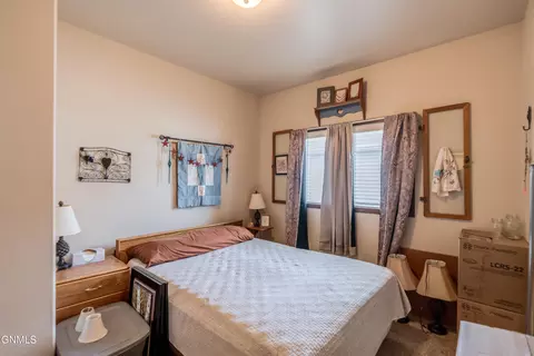 Bedroom - 342 Lorrain Dr, Bismarck, ND 58503 photo 4 of 5