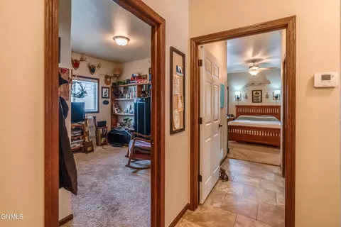 Entry Way - 342 Lorrain Dr, Bismarck, ND 58503 photo 4 of 6