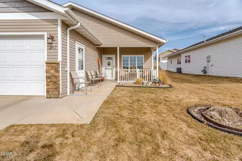 Exterior - 342 Lorrain Dr, Bismarck, ND 58503 photo 4 of 11
