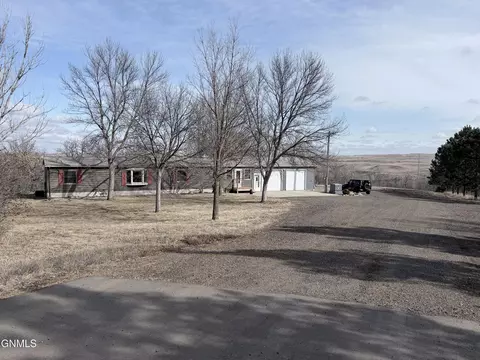 1802 Us 85 Hwy N, Watford City, ND 58854