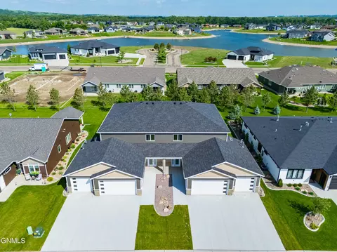 View/Area - 4314 Downing St, Bismarck, ND 58504 photo 2 of 5