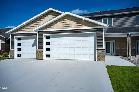 Exterior - 4314 Downing St, Bismarck, ND 58504 photo 2 of 3