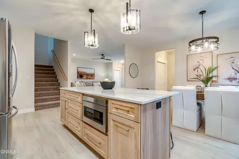 Kitchen - 4314 Downing St, Bismarck, ND 58504 photo 12 of 13