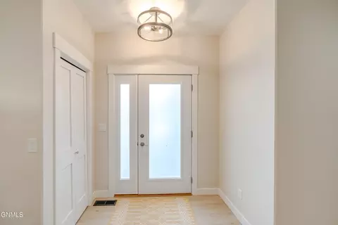 Entry Way - 4314 Downing St, Bismarck, ND 58504 photo 1 of 8