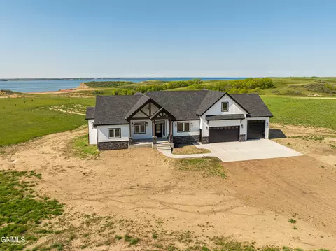 1265 42l Ave NW, Garrison, ND 58540