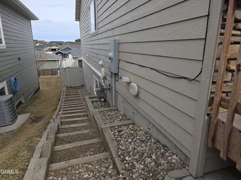 Exterior - 1228 23rd St W, Dickinson, ND 58601 photo 9 of 9