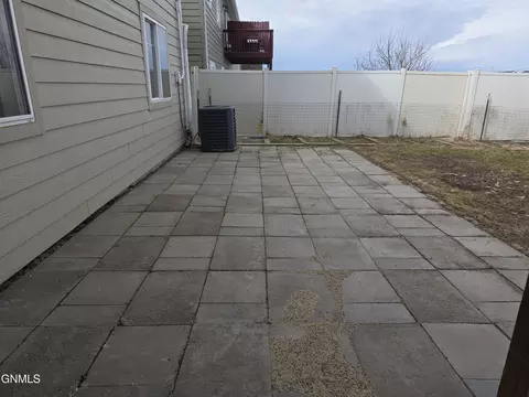 Exterior - 1228 23rd St W, Dickinson, ND 58601 photo 5 of 9