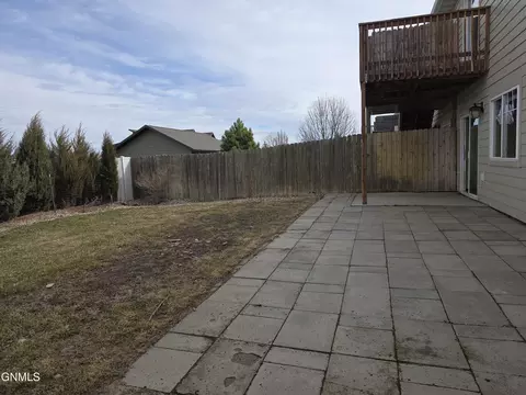 Exterior - 1228 23rd St W, Dickinson, ND 58601 photo 6 of 9
