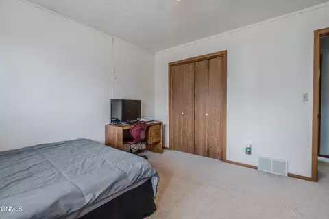 Bedroom - 2877 Warwick Loop, Bismarck, ND 58504 photo 3 of 5