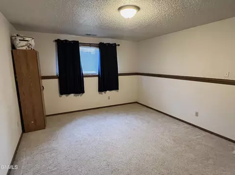 Bedroom - 2877 Warwick Loop, Bismarck, ND 58504 photo 3 of 4
