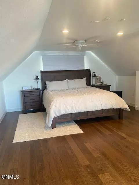 Bedroom - 8 Patterson Lake Dr, Dickinson, ND 58601 photo 10 of 10
