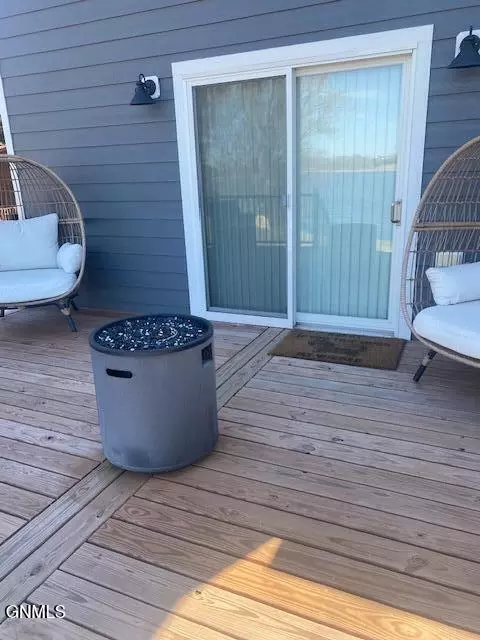 Exterior - 8 Patterson Lake Dr, Dickinson, ND 58601 photo 3 of 9