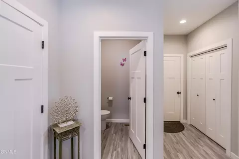 Entry Way - 5602 Titanium Dr, Bismarck, ND 58503 photo 3 of 6