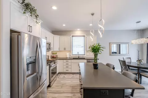 Kitchen - 5602 Titanium Dr, Bismarck, ND 58503 photo 3 of 8